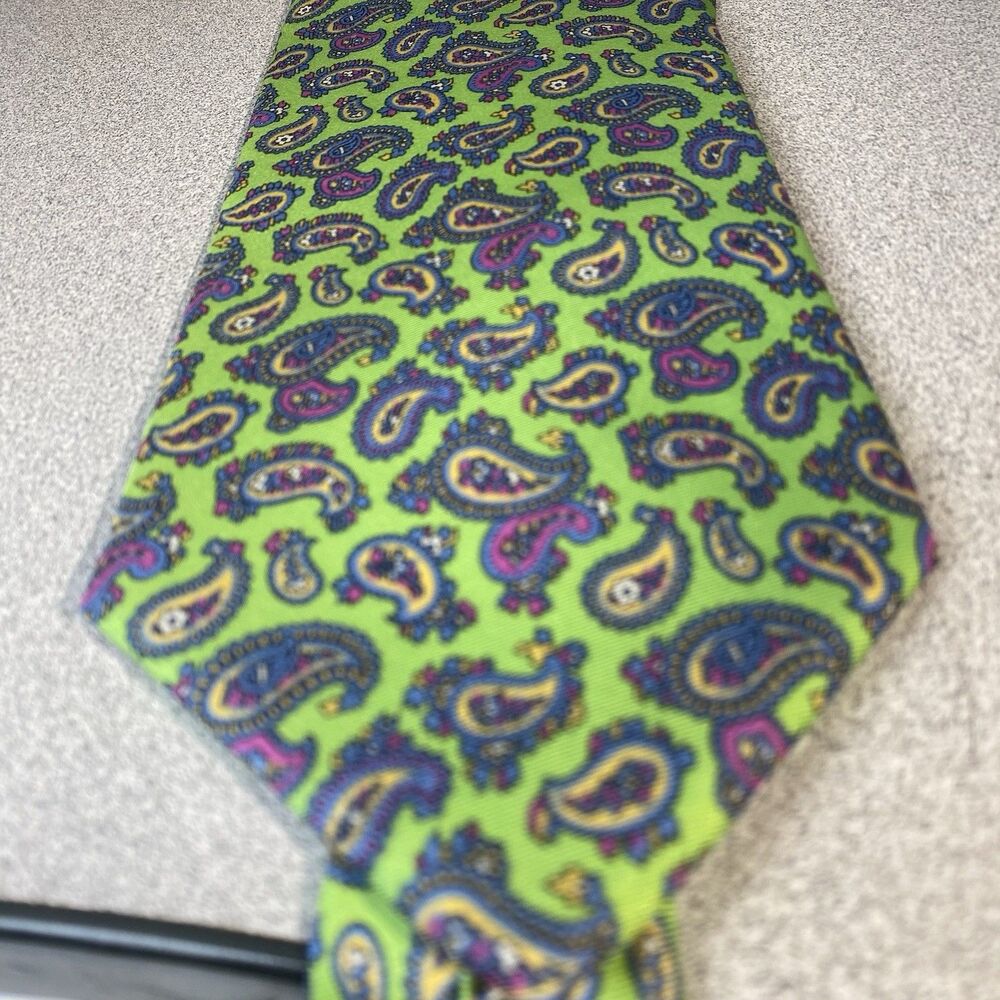 ROBERT STEWART Neck Tie 100% Italian Silk Colorful Green Paisley USA